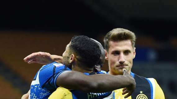 Oggi l'Inter giocherebbe così: Calhanoglu mezzala, LuLa in attacco