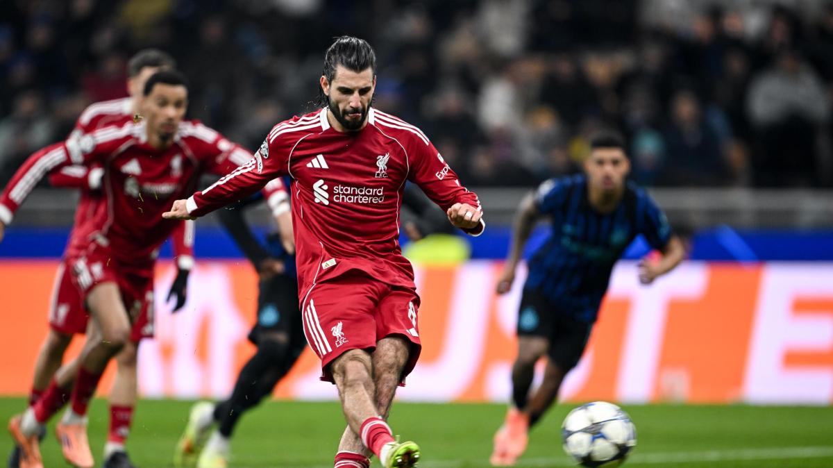 Sky - Ecco come ha reagito la panchina dell'Inter al rigore fischiato al Liverpool