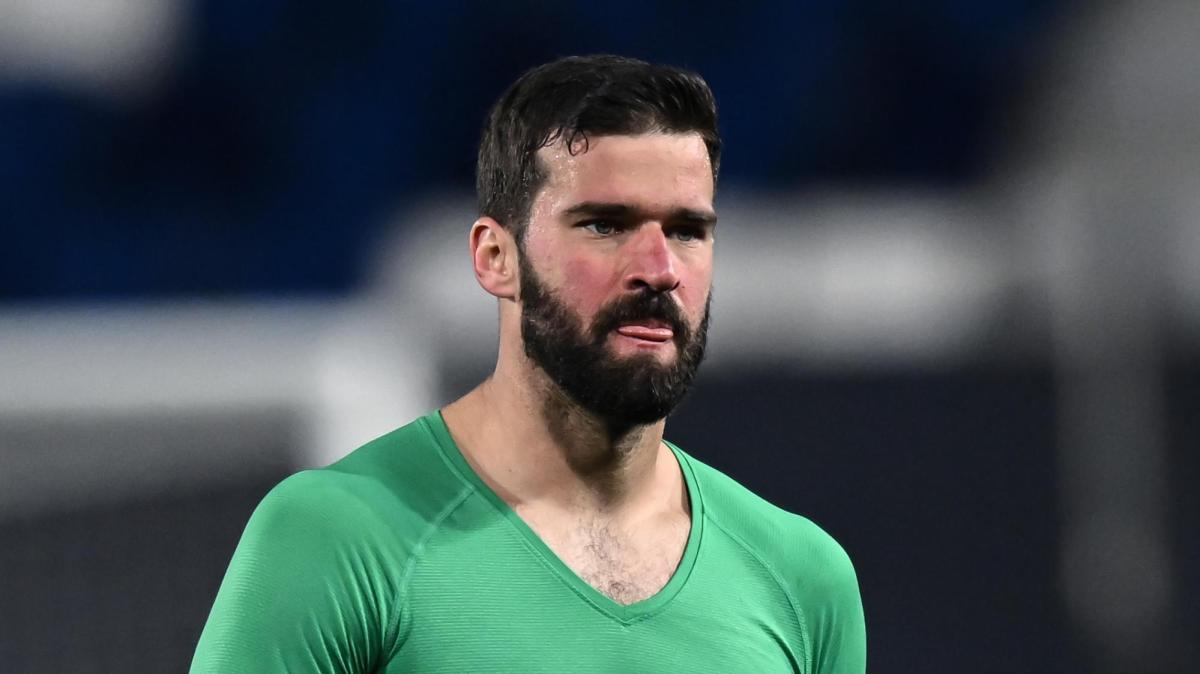 Alisson riconosce il valore dell'Inter: "Hanno ancora più qualità di prima. Per noi una sfida..."