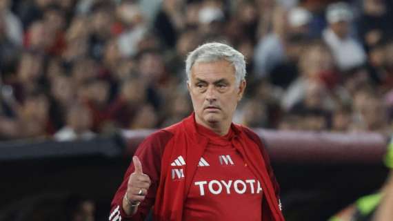 Mourinho: "Ho altri sei mesi per vincere ancora con la Roma. L'impresa più grande? La Champions col Porto"