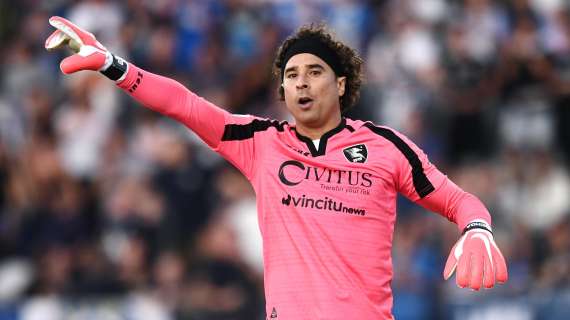 Ochoa vs Thuram: il gatto volante ci riprova col francese. Sei mesi fa ipnotizzò Lukaku