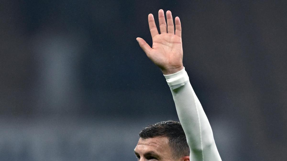 Dzeko, eterna giovinezza: il bosniaco torna a brillare in Germania