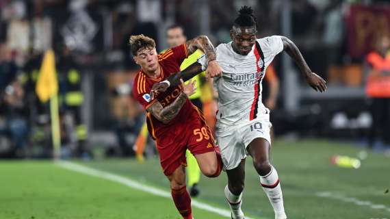 Roma in crisi, il Milan vince in dieci uomini: all'Olimpico è 2-1. Esordio in giallorosso per Lukaku