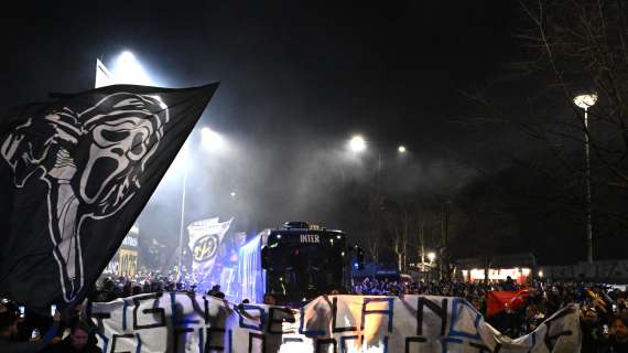Barcellona-Inter, fiumana di tifosi nerazzurri verso Montjuic: invase le strade