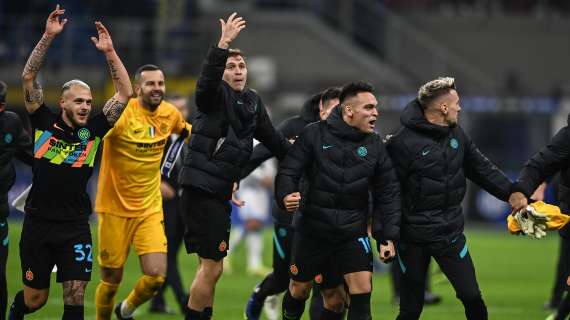 Dimarco esulta dopo il 3-2 al Napoli: "Pazza Inter, che vittoria!"
