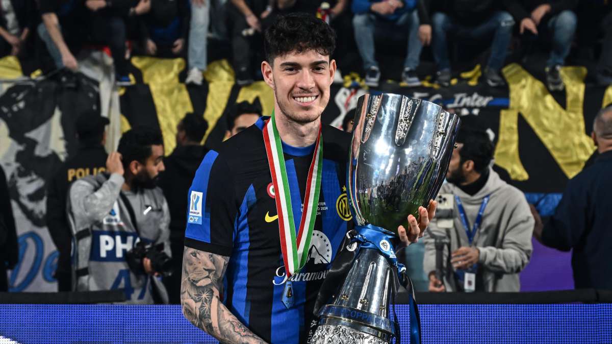 Bastoni giura fedeltà all'Inter, De Laurentiis punge Zielinski: le top news delle ore 20