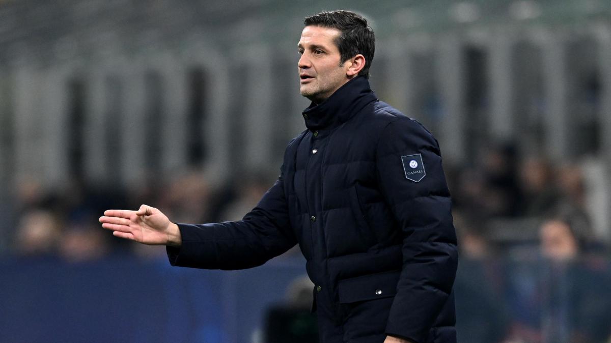 Chivu ritrova De Rossi, suo compagno alla Roma. Due esponenti di una comunicazione moderna