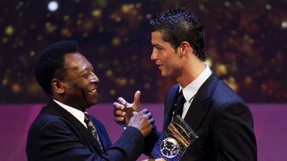 Pelé saluta Ronaldo: "Grazie per averci fatto sorridere"