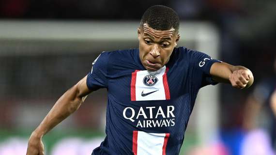 Psg, lettera a Mbappé: "30 giorni per decidere, grave danno alla società se non rinnovi"