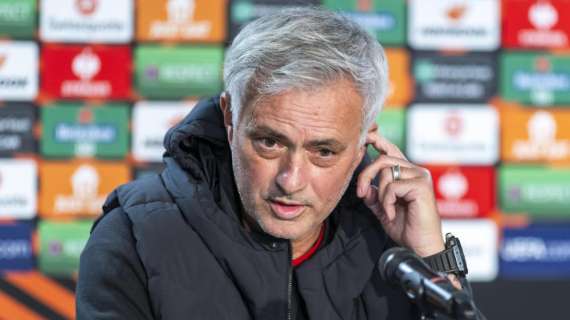 Roma, Mourinho sibillino: "Futuro? Nella mia testa è chiarissimo. Ringrazio i tifosi"