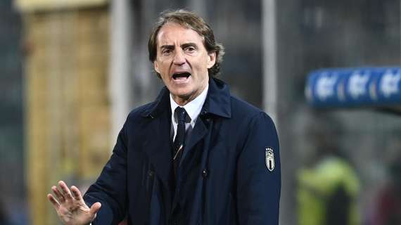 Mancini ha parlato alla squadra: nessuna resa. Il ct vuole restare