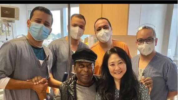 Pelé dimesso da ospedale