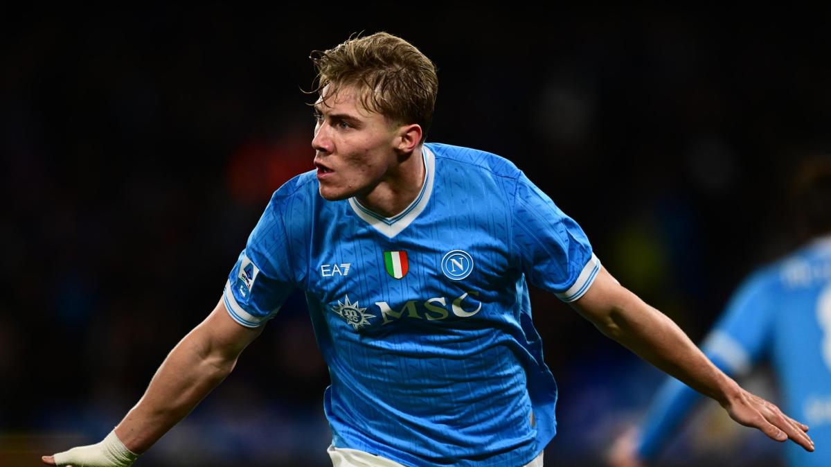 Napoli-Parma, le formazioni ufficiali: Politano e Lang con Hojlund, Cuesta ne cambia 6