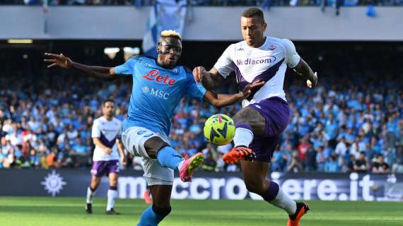 Napoli insaziabile, battuta anche la Fiorentina: decide un calcio di rigore di Osimhen