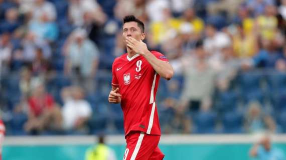 UFFICIALE - Robert Lewandowski è un nuovo giocatore del Barcellona