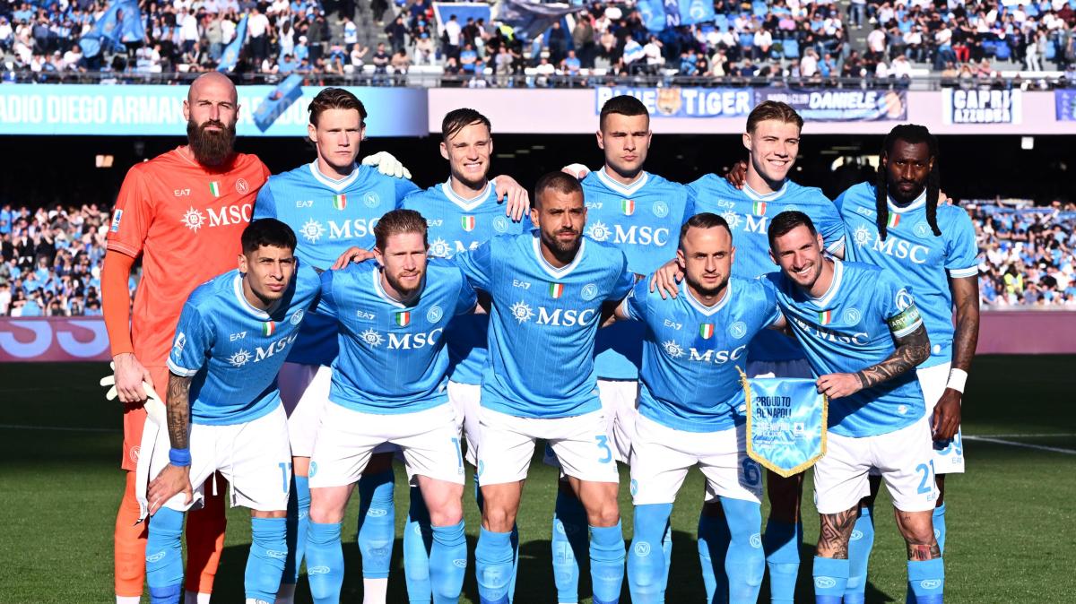 Napoli-Bologna, le formazioni ufficiali: out De Bruyne, Giovane dal 1'