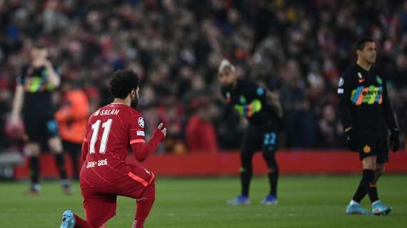 Riprende il match ad Anfield. Si attendono notizie del tifoso colpito da malore