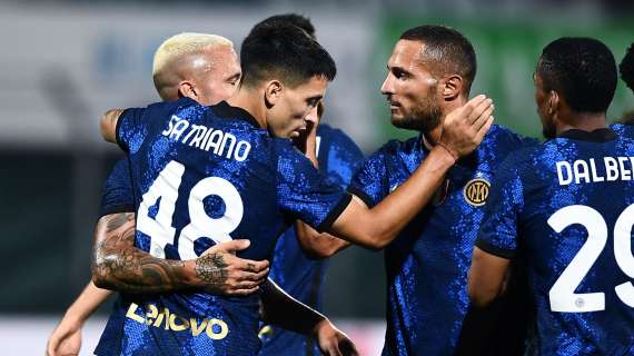L'Inter travolge il Crotone 6-0: Calhanoglu show, Satriano segna ancora