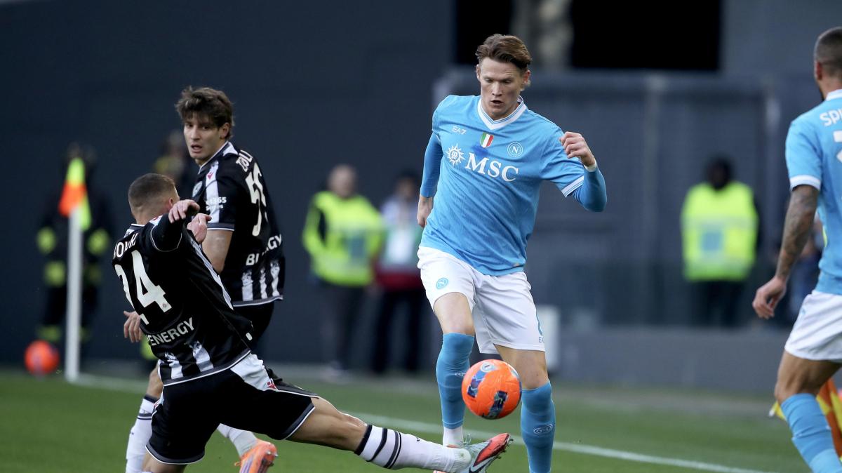 Napoli, McTominay: "Conte è passione pura, non ho bisogno di carezza ma di uno che mi spinga sempre"