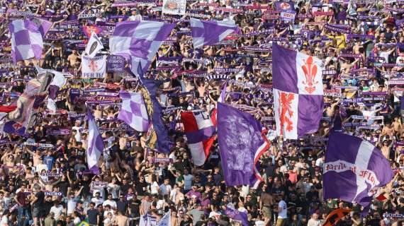 La Fiorentina aggancia il Torino, la Roma resta sesta: la classifica aggiornata