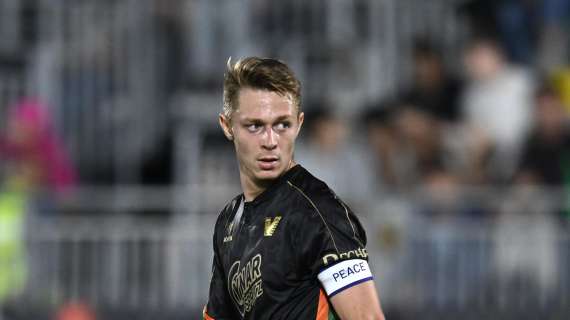 Inter su Nicolussi-Caviglia come post-Asllani? Il Venezia lo valuta 10 mln: Milan e Bologna...