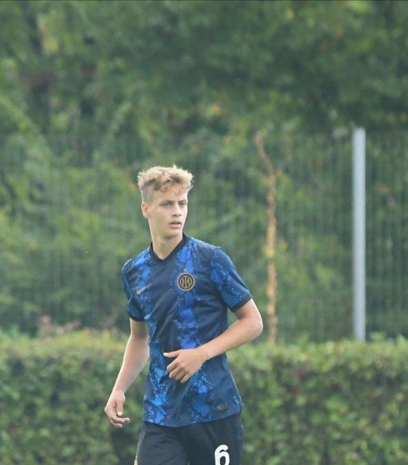 L'ex Inter Guercio: "Chivu è stato un modello, si allenava con noi ed era competitivo"