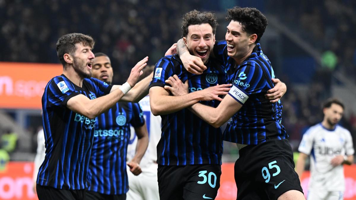 Carlos Augusto: "Felice per il gol. A destra mi sto trovando bene"