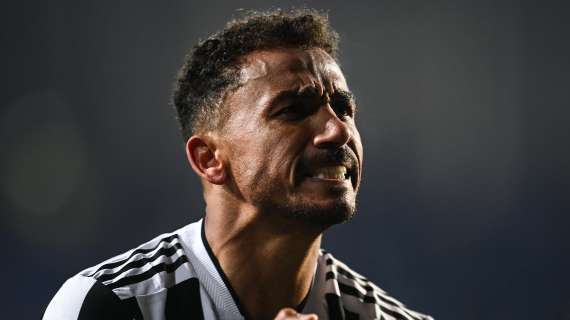 Juve, Danilo: "La gara contro l'Inter ci dà motivazione, ma puntiamo al quarto posto"