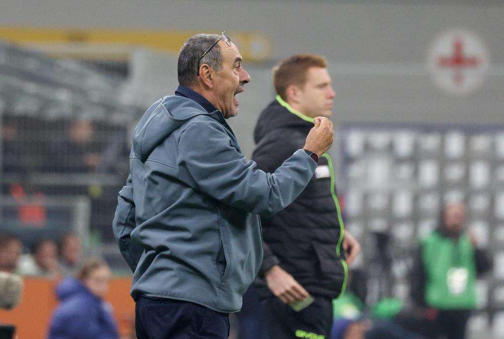 Lazio, Sarri non ci sta: "È ora di pensare a noleggiare arbitri dall'estero"