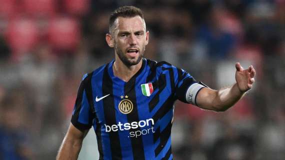 De Vrij: "Lo Scudetto un'esperienza indimenticabile, è stato speciale per la nostra storia"