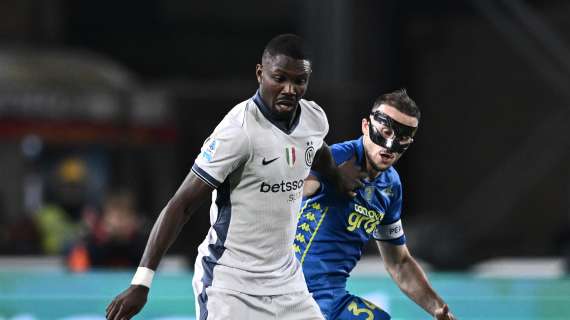 Inter travolgente a Verona: 3 gol in meno di 10 minuti, doppietta per Thuram