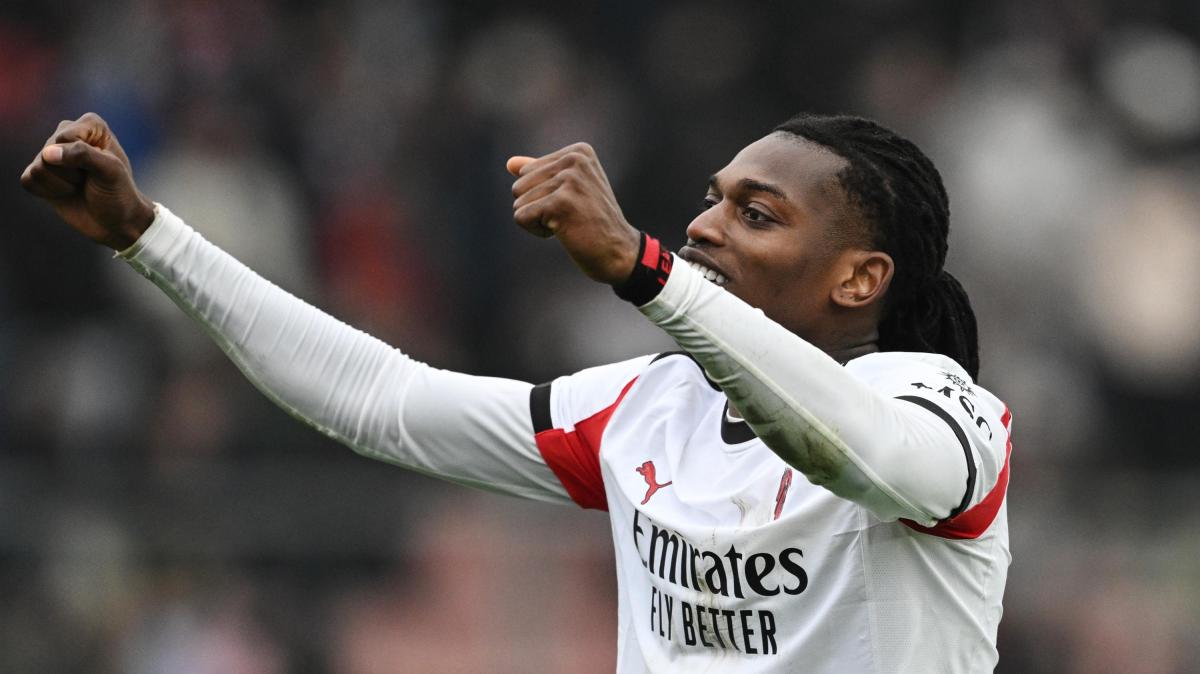 Leao carica il Milan: "Il derby da prendere sul personale, vita o morte"