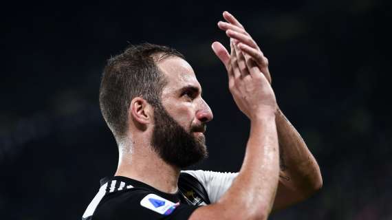 Higuain dà l'addio al calcio: l'argentino in lacrime dopo la sua ultima gara