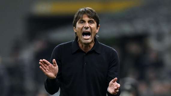 Napoli, Conte: "Scudetto sarebbe un miracolo? C'è solo uno che li fa..."