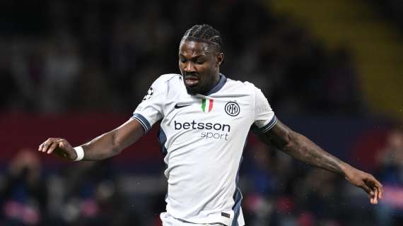 Anche Zhang a tifare Inter davanti alla tv, il commento al tacco di Thuram: "Bellissimo"