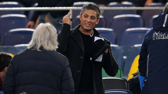 Fiorello provoca il Milan con una battuta su Leao: tifosi rossoneri imbufaliti