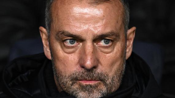 Flick ridimensiona il Barcellona: "Non siamo al livello del Psg, ci arriveremo ma lo dobbiamo accettare"
