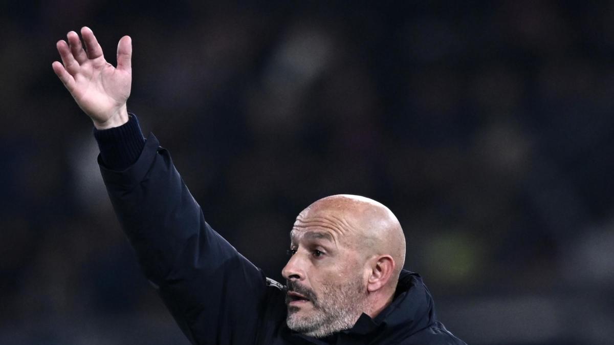 Orsolini si siede, Italiano pensa a Bernardeschi. Il Bologna rivoluziona contro l'Inter...