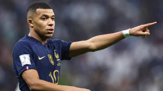 L'Olanda di Dumfries va ko, una doppietta di Mbappé lancia 2-1 la Francia