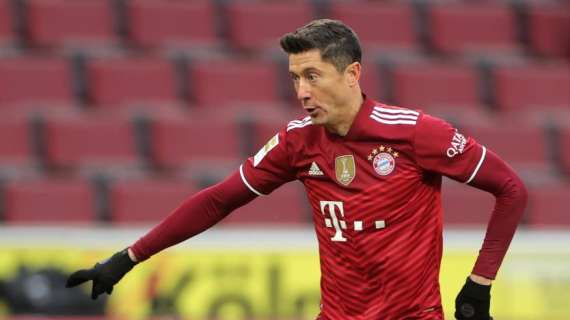 Bundesliga: tripletta Lewandowski, il Bayern riparte