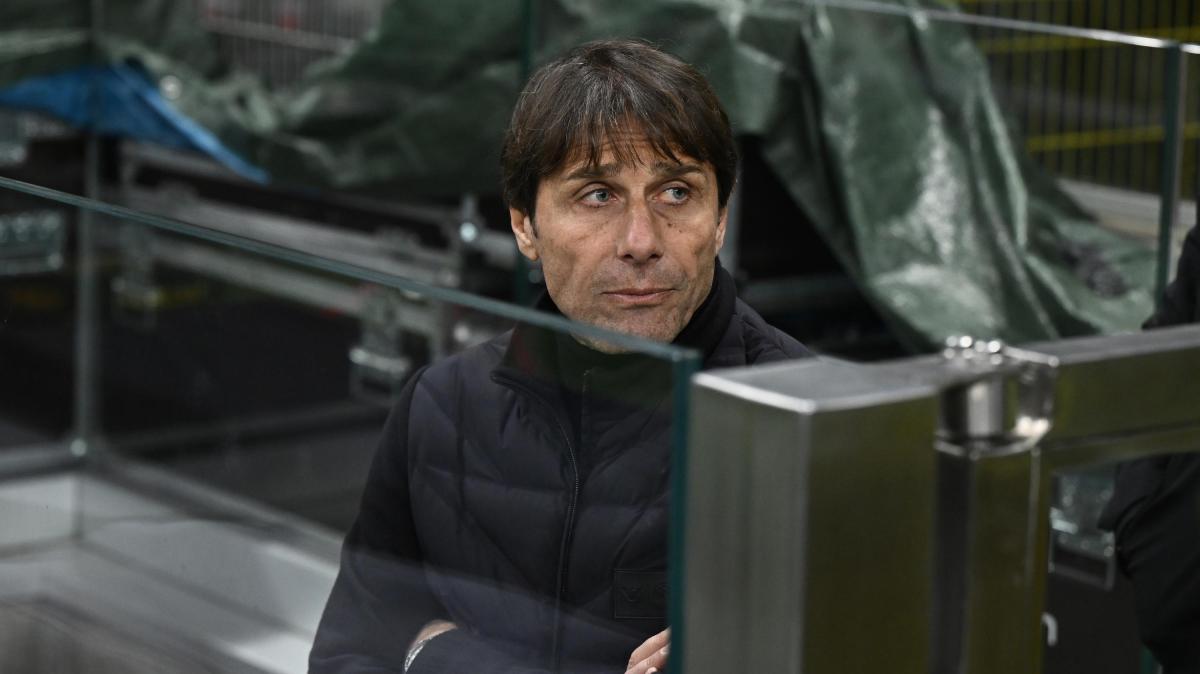 Conte e la sceneggiata in mondovisione: sui social spunta il paragone con Fonseca