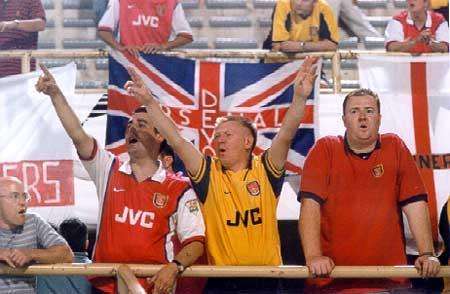 Vincere lo Scudetto nel derby, come l'Arsenal di Wenger nel 2004 contro il Tottenham