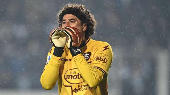 E se il vice Onana fosse Ochoa? Anche l'Inter pensa al messicano