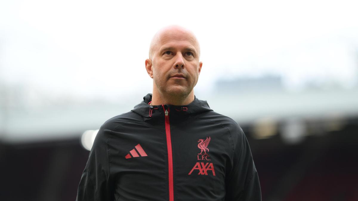 Slot guarda al futuro: "Credo che resterò l'allenatore del Liverpool"