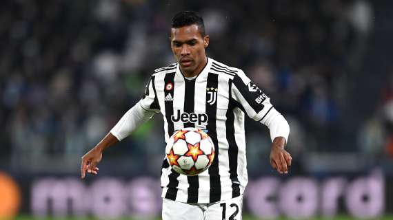 Juventus, brutte notizie dal Brasile: Alex Sandro positivo al Covid-19