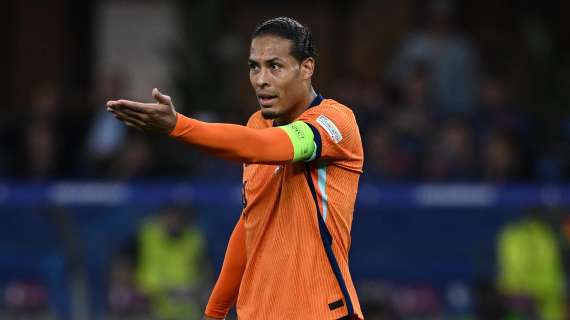 Van Dijk: "Fallo Dumfries? Il fatto che l'arbitro sia andato via così velocemente dice tutto"