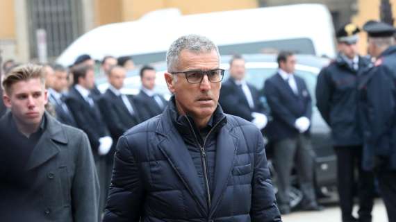 Tassotti: "Vincere il derby 5-0 non salverebbe la stagione del Milan. L'Inter va attaccata"