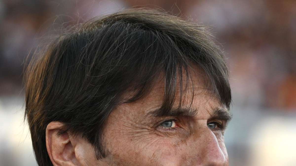 Napoli, Conte: "La mia esperienza mi dice che vince chi ha meritato e dimostrato di più"