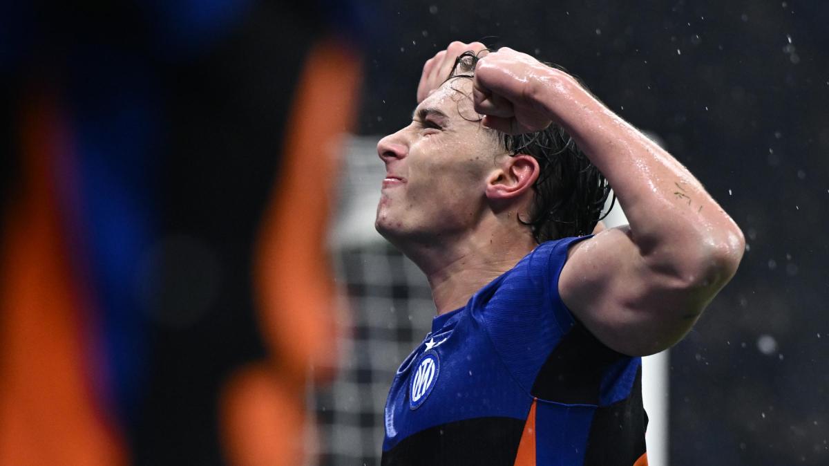 Gol, forza fisica e tanto lavoro per la squadra: Pio Esposito mostra ancora i muscoli ed è sempre più una certezza