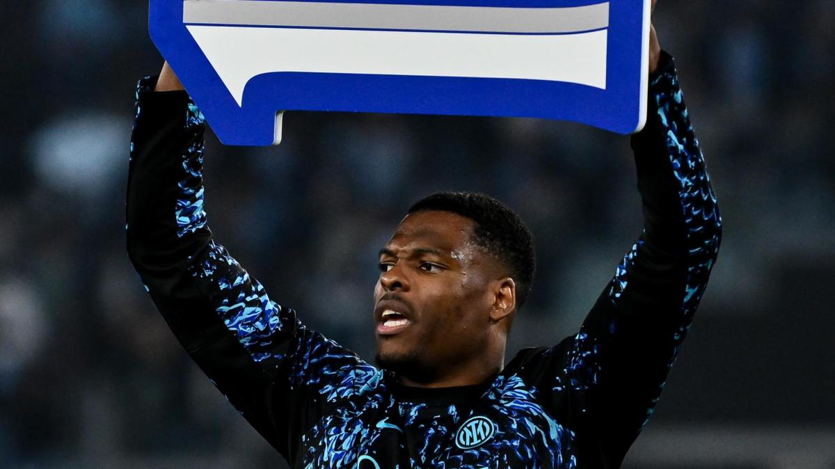 L'Inter saluta Dumfries! La nota: "Tutti si sono innamorati di te! San Siro per sempre casa tua"